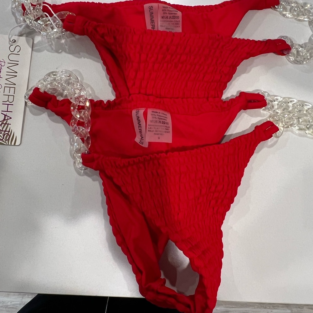 Summerhaus red bikini